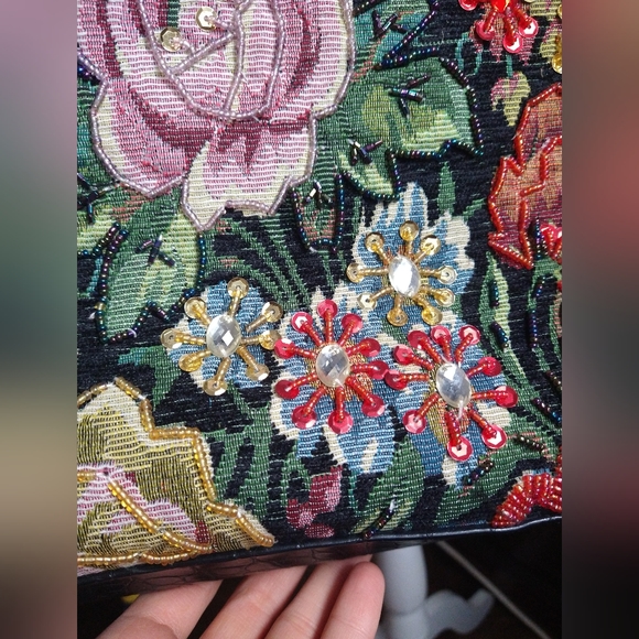 Mellow World beaded floral multi strap cross body purse - Picture 3 of 13